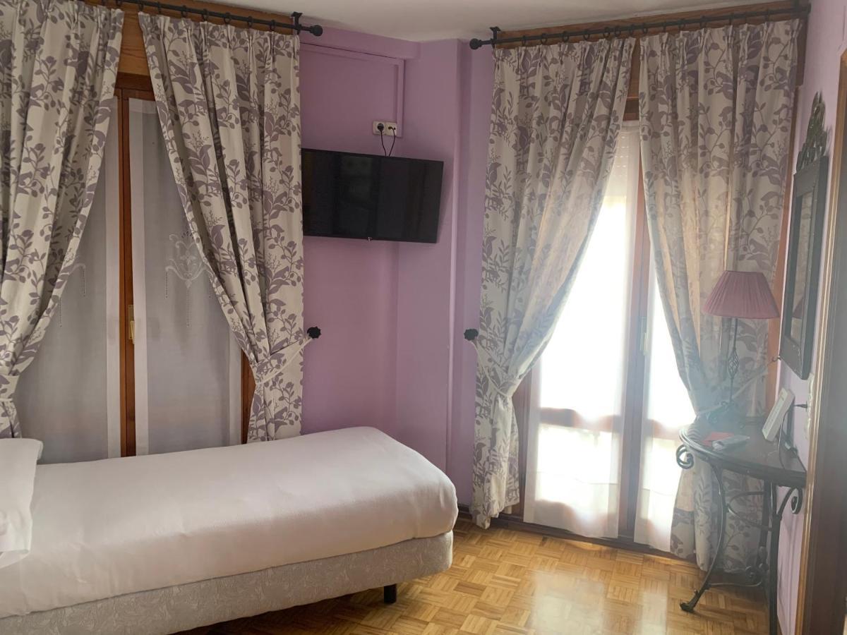Hostal Docar Лерма Экстерьер фото