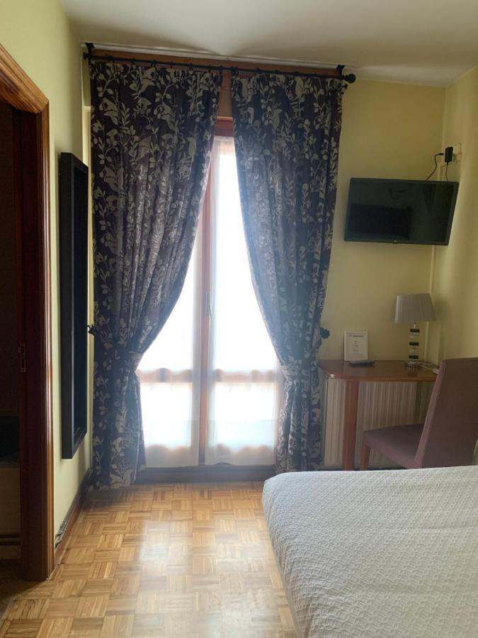 Hostal Docar Лерма Экстерьер фото